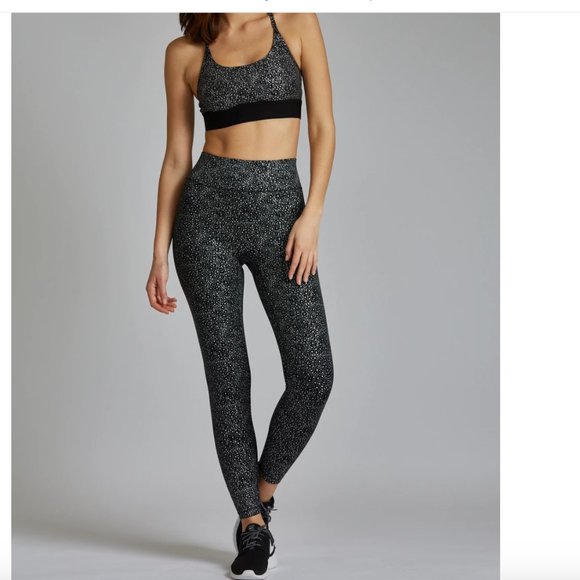 NWT Noli Yoga Legging + Bra Silver Ultra Reflective Glow Set Small XS S - Picture 7 of 16